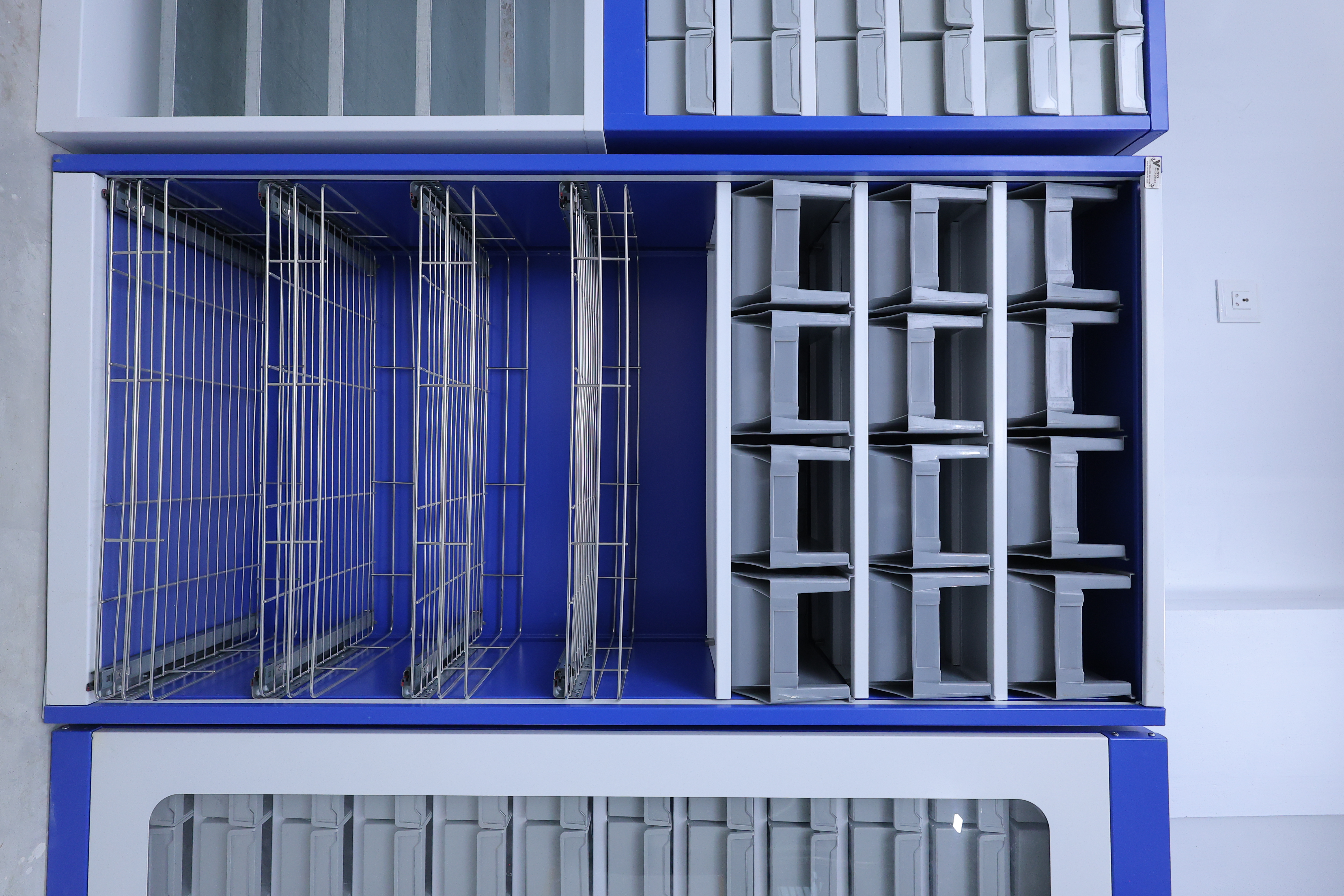 Pharmacy rack with SS Cabinet
